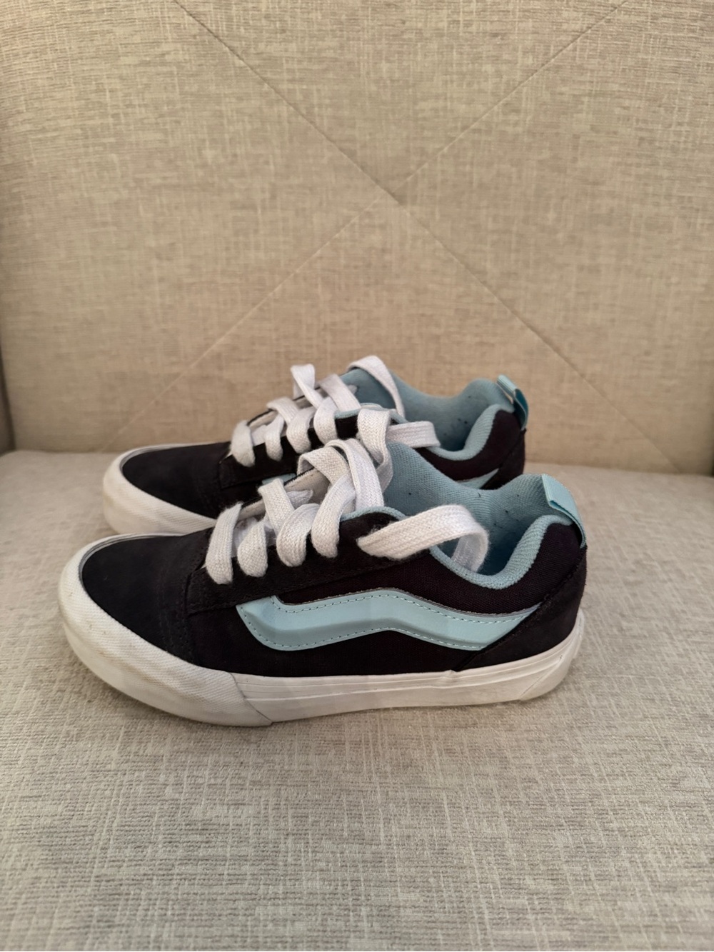 Vans Kids Black and Light Blue Low-Top Sneakers
